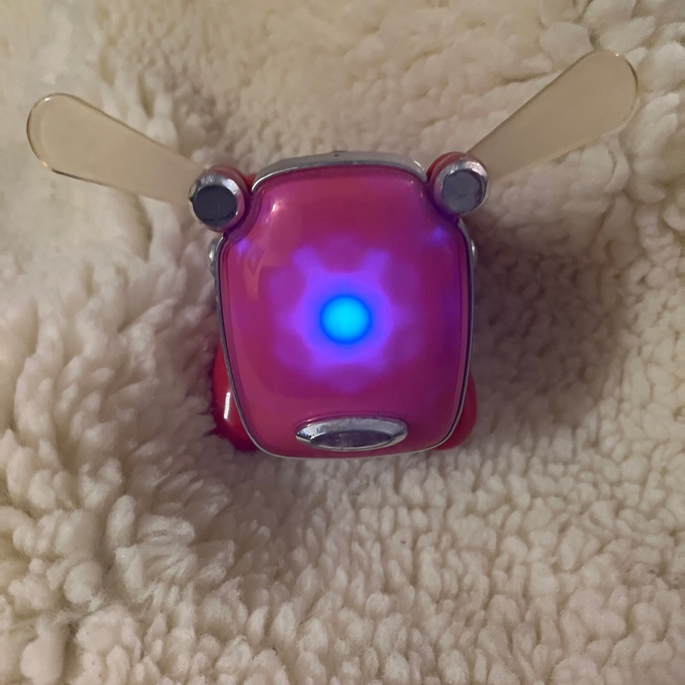 Hasbro 2005 Interactive Sega iDog Pink and Purple Light-Up Toy - Picture 11 of 16